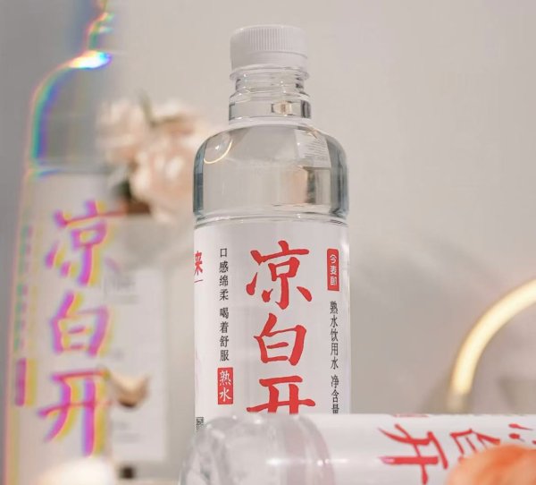 易云达配资 一瓶水赚2分钱的今麦郎困在低价里